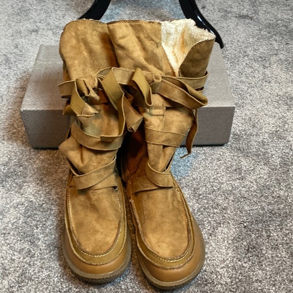 ROXY Tomahawk Women’s Suede Boots Mid Calf Zipper Flat Lined sz 8.5 NEW - Picture 7 of 10